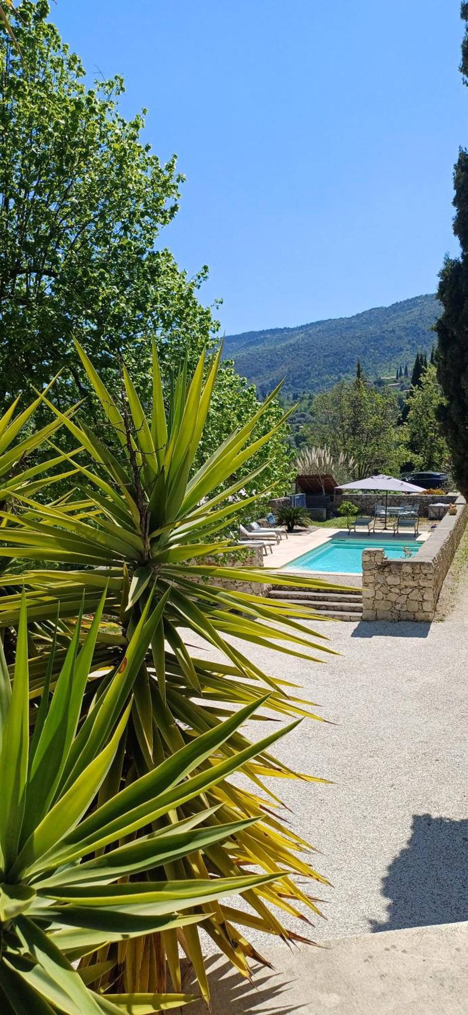 Le Domaine De La Feuilleraie Bed and Breakfast Coaraze Buitenkant foto